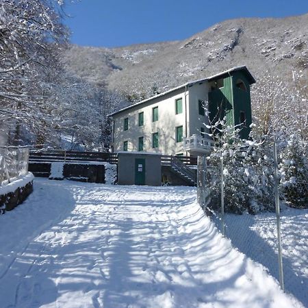 Appartements Les Pins Cierp Exterior foto