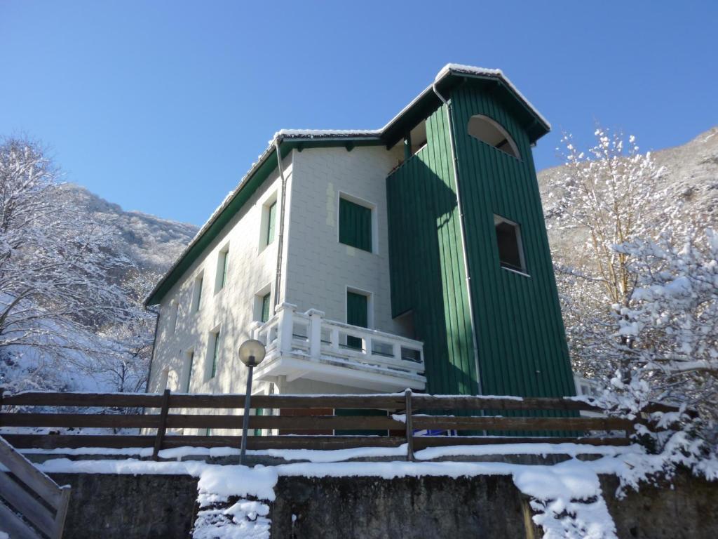 Appartements Les Pins Cierp Exterior foto